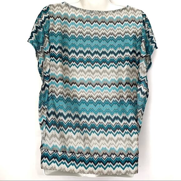 The Limited Flutter Sleeve Geometric Print Top - Picture 3 of 7